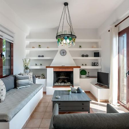 Apteramare Tradidtional House 'New Listing 2022' Ханя Екстериор снимка
