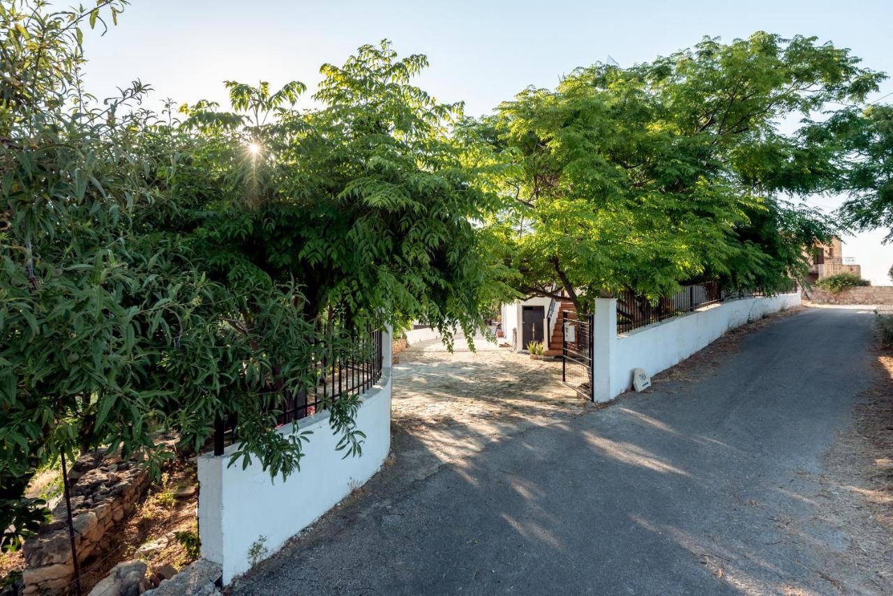 Apteramare Tradidtional House 'New Listing 2022' Ханя Екстериор снимка