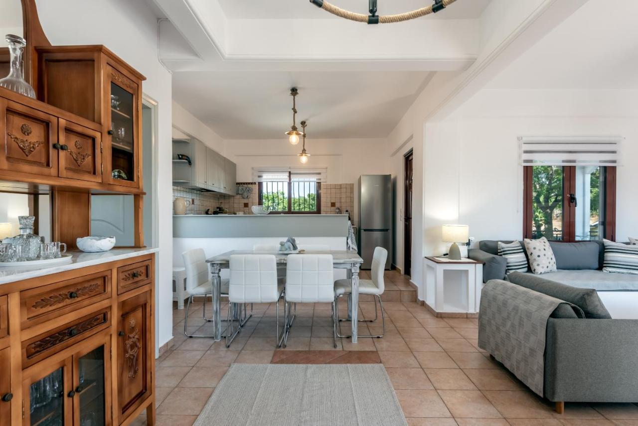 Apteramare Tradidtional House 'New Listing 2022' Ханя Екстериор снимка