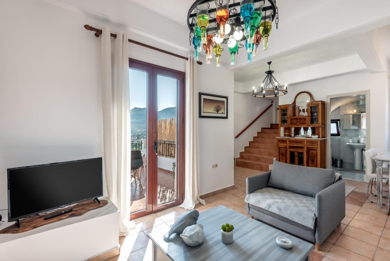 Apteramare Tradidtional House 'New Listing 2022' Ханя Екстериор снимка